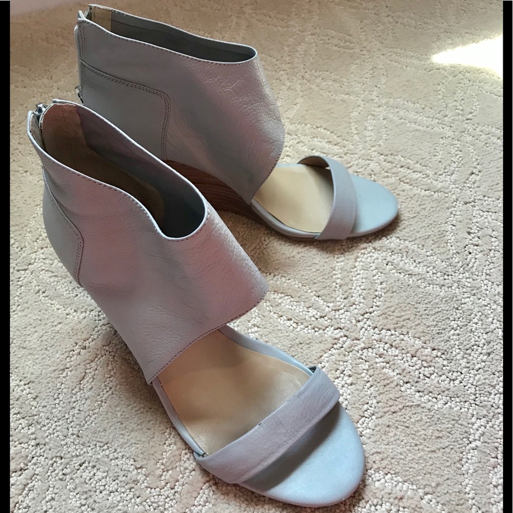 Sole Society so-Haley wedge
